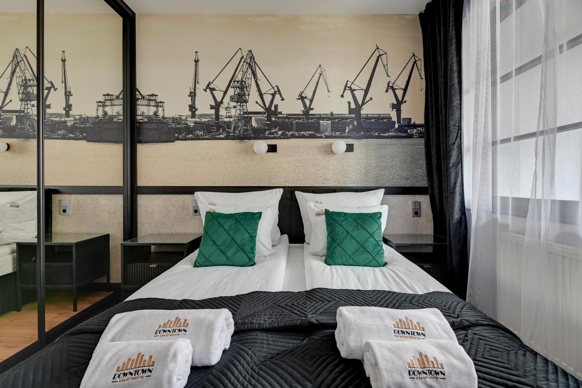 Doki Living - Foodhall & Parking By Downtown Apartments Gdańsk Kültér fotó
